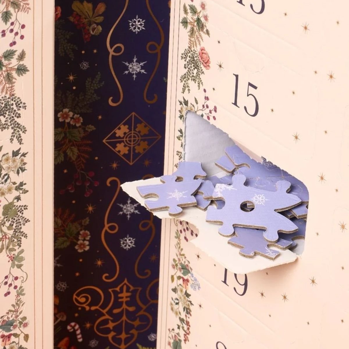The Art File Collection: Tales of Christmas Advent Calendar (24 Puzzles)